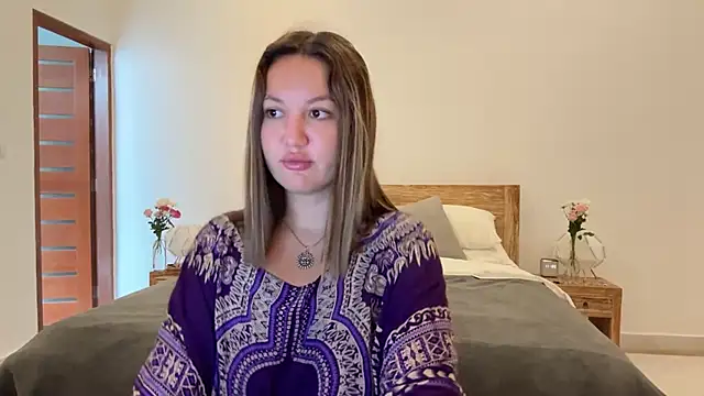 Snapshot of Nelly_Fischer chatting on 09-26-25, 01:09 Nelly Fischer online show from 09-26-25, 01:09