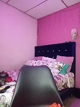 EllisW8 online show from 10-13-25, 10:43