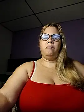 EllisW8 online show from 01-08-26, 10:39