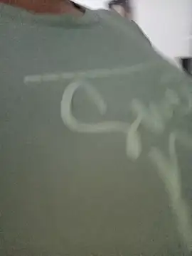 EllisW8 online show from 04-05-26, 01:03