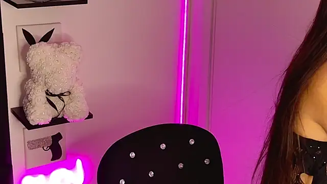 MissAmeliaa online show from 10-28-25, 01:47