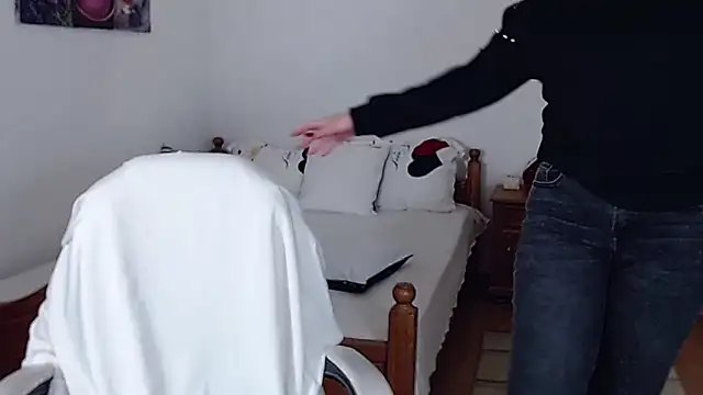 Snapshot of evamaria2024 chatting on 03-20-25, 08:42 evamaria2024 online show from 03-20-25, 08:42