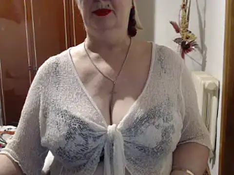 Snapshot of Secretfox chatting on 02-05-25, 10:51 Secretfox online show from 02-05-25, 10:51