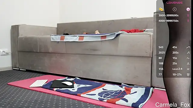 Carmela fox online show from 10-15-25, 08:36