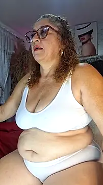 Snapshot of evelin_hott chatting on 09-30-25, 12:48 evelin hott online show from 09-30-25, 12:48