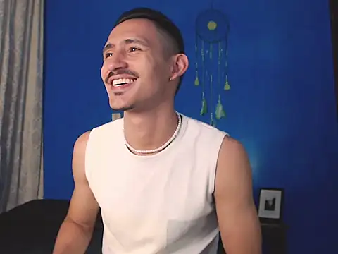 HomeAloneK online show from 11-05-25, 07:36