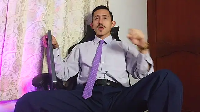 HomeAloneK online show from 06-01-26, 07:37