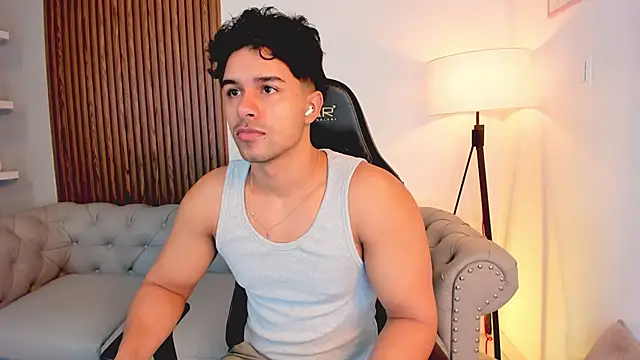 Snapshot of liam_collins21 chatting on 11-12-25, 11:54 liam collins21 online show from 11-12-25, 11:54