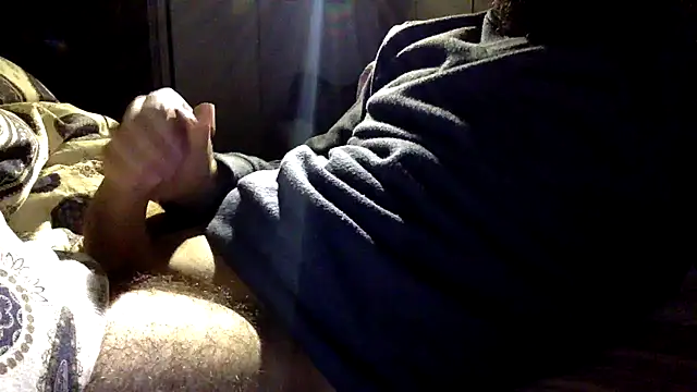 Snapshot of enty-y chatting on 12-13-24, 05:43 enty-y online show from 12-13-24, 05:43