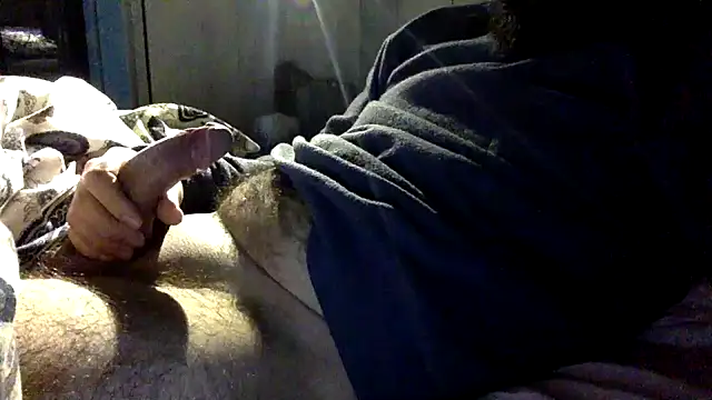 Snapshot of enty-y chatting on 12-14-24, 06:41 enty-y online show from 12-14-24, 06:41