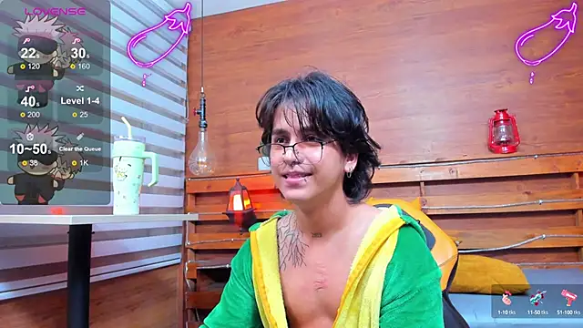 Snapshot of alex_477 chatting on 01-16-25, 05:44 alex 477 online show from 01-16-25, 05:44
