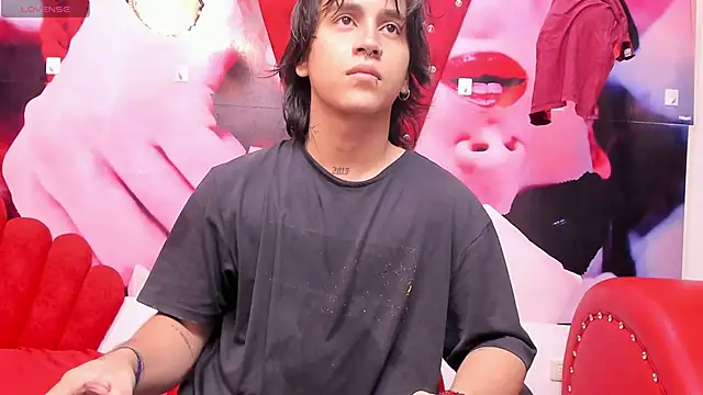 Snapshot of alex_477 chatting on 02-25-25, 11:41 alex 477 online show from 02-25-25, 11:41