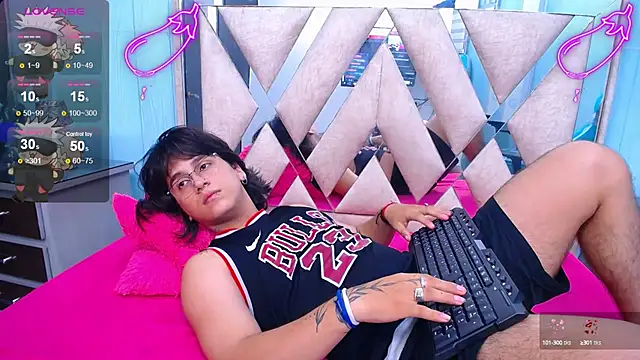 Snapshot of alex_477 chatting on 03-01-25, 05:38 alex 477 online show from 03-01-25, 05:38