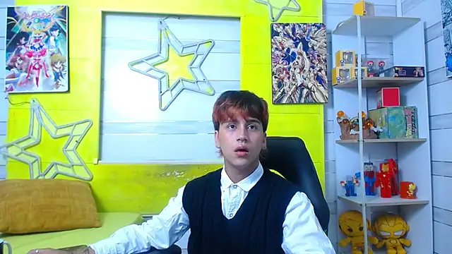 Snapshot of alex_477 chatting on 09-10-25, 11:32 alex 477 online show from 09-10-25, 11:32