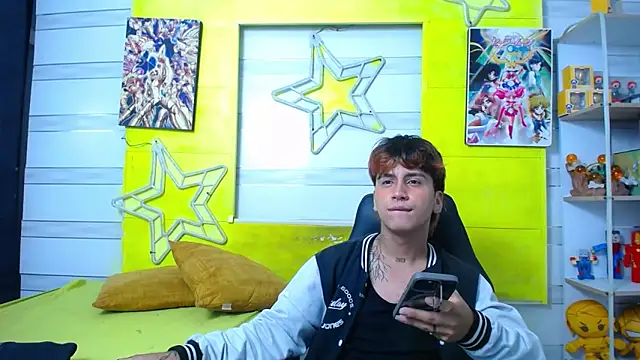 Snapshot of alex_477 chatting on 09-17-25, 11:34 alex 477 online show from 09-17-25, 11:34