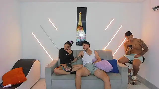 Snapshot of brutal_sex_room2 chatting on 11-30-25, 02:54 brutal sex room2 online show from 11-30-25, 02:54