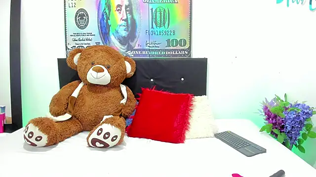 Snapshot of ZahiraEvans_ chatting on 10-03-25, 06:38 ZahiraEvans online show from 10-03-25, 06:38