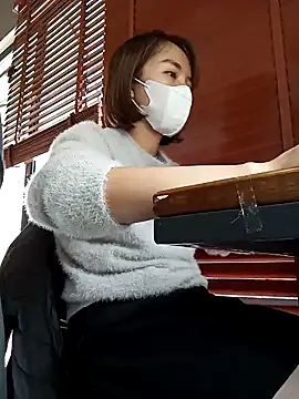 Michiko1 online show from 02-11-25, 06:40