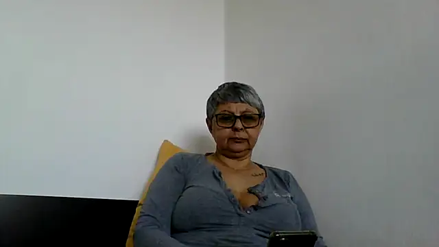 roseblak42 online show from 03-17-26, 10:07