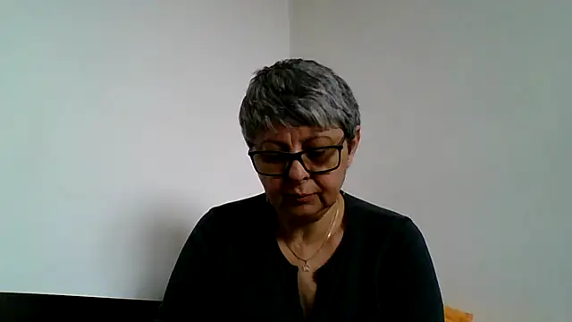 roseblak42 online show from 04-04-26, 09:18