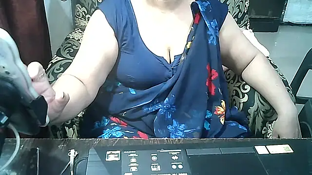 Punambhabisexy online show from 10-09-25, 12:36