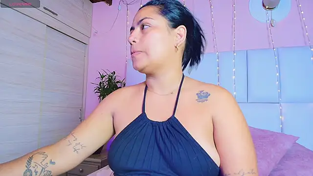 Snapshot of kiana_cream chatting on 03-03-25, 11:44 kiana cream online show from 03-03-25, 11:44