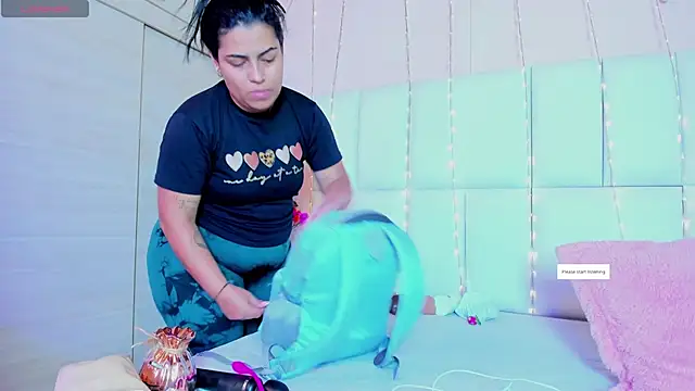 Snapshot of kiana_cream chatting on 03-14-25, 12:07 kiana cream online show from 03-14-25, 12:07