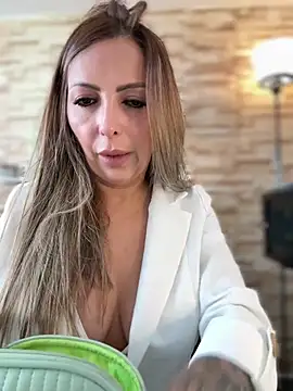  Abril-Office1 online show from 04-08-26, 03:23