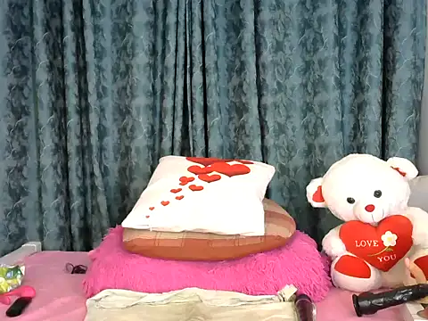 Snapshot of Pretty-shally chatting on 03-15-25, 12:47 Pretty-shally online show from 03-15-25, 12:47