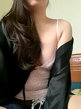 Ruby bear online show from 12-14-25, 05:57