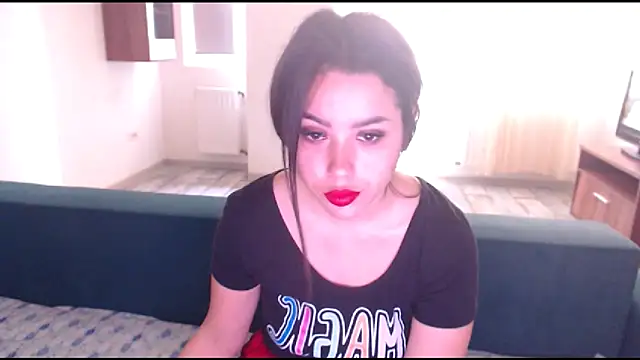 LovelyJulliette online show from 03-17-25, 08:07