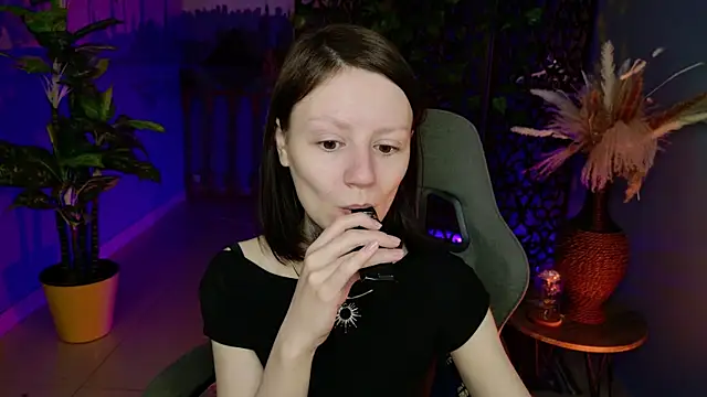 Snapshot of VeliraBraitberg chatting on 06-07-26, 05:44 VeliraBraitberg online show from 06-07-26, 05:44