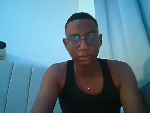 Snapshot of Arwens_bell08 chatting on 01-10-25, 02:57 Arwens bell08 online show from 01-10-25, 02:57