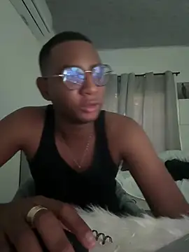 Snapshot of Arwens_bell08 chatting on 03-04-25, 10:49 Arwens bell08 online show from 03-04-25, 10:49