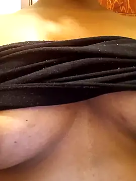 Blueecherry online show from 12-19-24, 08:23