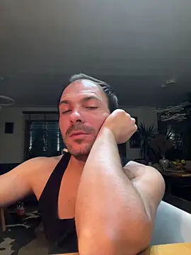 Snapshot of Adventurehotman chatting on 12-19-24, 12:34 Adventurehotman online show from 12-19-24, 12:34