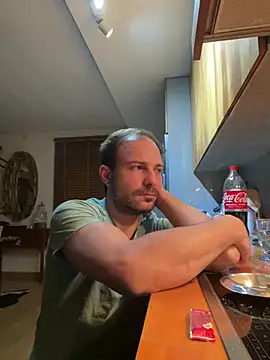 Snapshot of Adventurehotman chatting on 01-17-25, 03:45 Adventurehotman online show from 01-17-25, 03:45