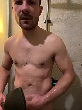 Snapshot of Adventurehotman chatting on 02-11-25, 12:16 Adventurehotman online show from 02-11-25, 12:16