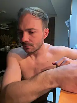 Snapshot of Adventurehotman chatting on 02-11-25, 10:28 Adventurehotman online show from 02-11-25, 10:28