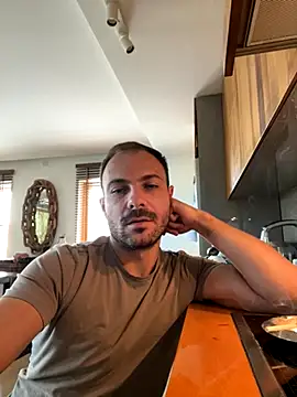 Snapshot of Adventurehotman chatting on 09-29-25, 07:35 Adventurehotman online show from 09-29-25, 07:35