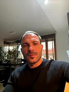 Snapshot of Adventurehotman chatting on 10-08-25, 03:53 Adventurehotman online show from 10-08-25, 03:53