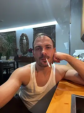 Snapshot of Adventurehotman chatting on 01-10-26, 01:07 Adventurehotman online show from 01-10-26, 01:07