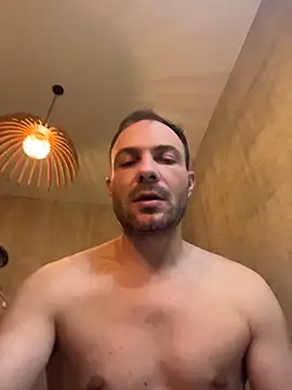 Adventurehotman online show from 04-02-26, 07:22