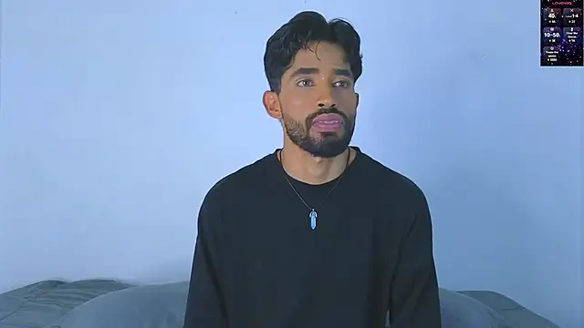 Snapshot of dereck_hotsoon chatting on 02-13-25, 09:27 dereck hotsoon online show from 02-13-25, 09:27