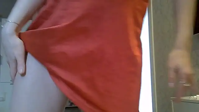 ZarinaSwift online show from 05-16-26, 06:21