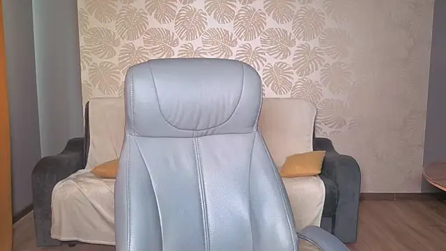 Snapshot of _MIURA_ chatting on 05-09-26, 05:23 MIURA online show from 05-09-26, 05:23