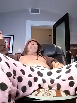 Hotbodyscottie online show from 02-18-25, 10:49