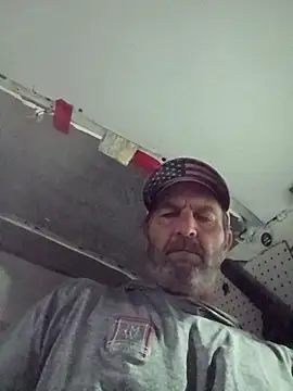 Hotbodyscottie online show from 10-16-25, 08:26