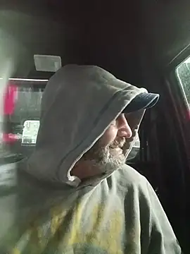 Snapshot of Hotbodyscottie chatting on 12-20-25, 09:16 Hotbodyscottie online show from 12-20-25, 09:16