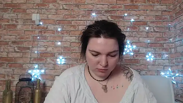 Amelia Kiss  online show from 01-31-25, 12:39